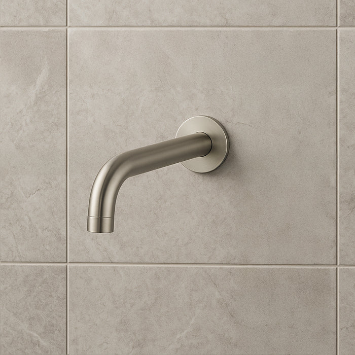Uno Curved Bath Spout - Black