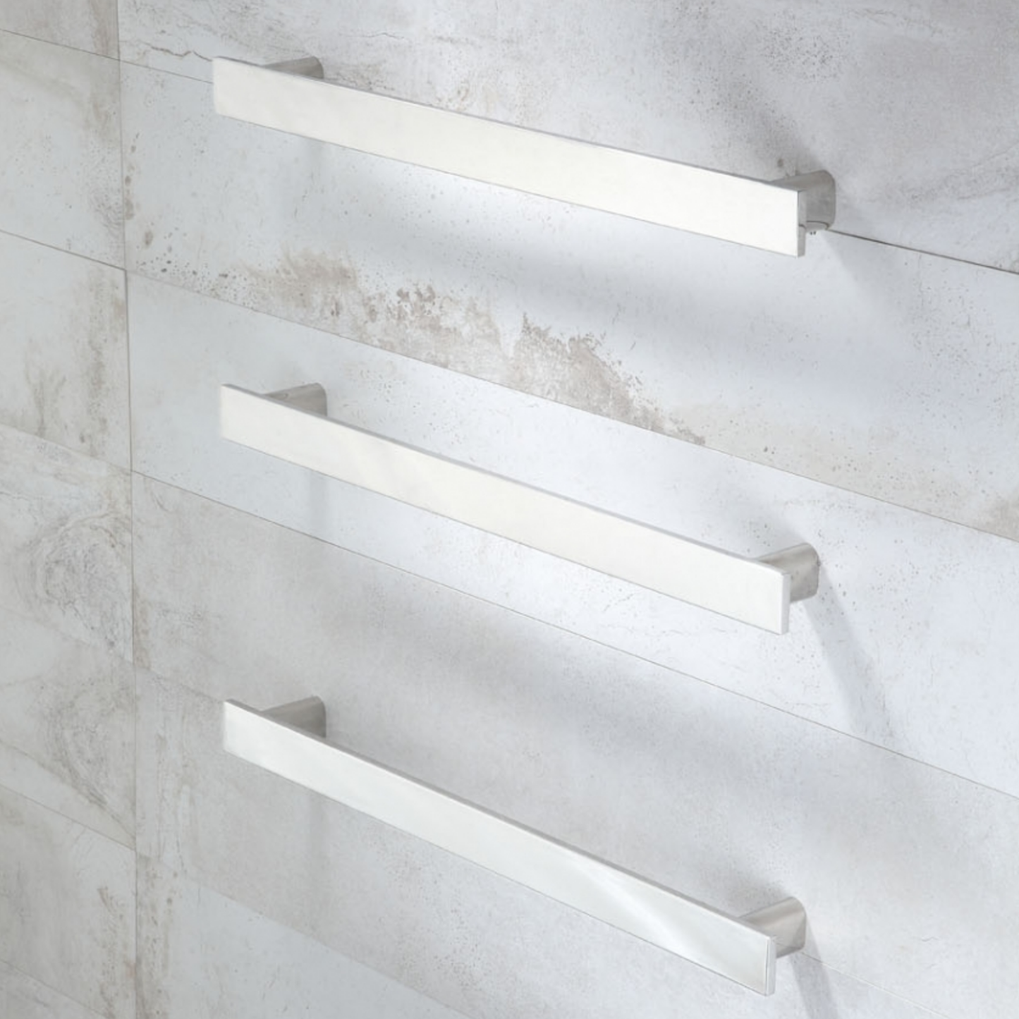 Strata Loft Single Bar Towel Warmer 690mm - 2 Colour Options
